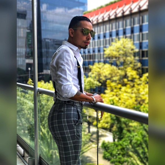 Meet your Posher, Fernando - Picture 2 of 8